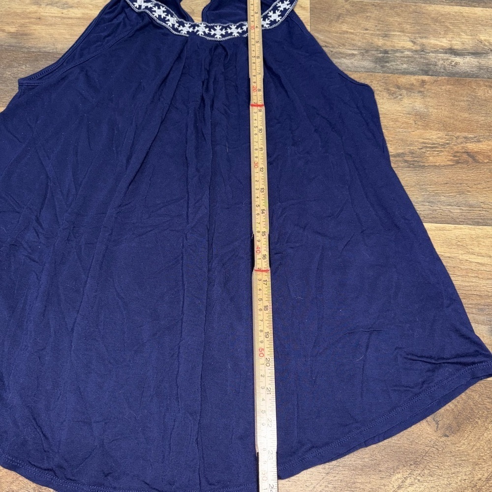 🎀 Cable & Gauge Navy Embroidered Preppy Halter Top – Size Large 🎀 - Picture 3 of 6